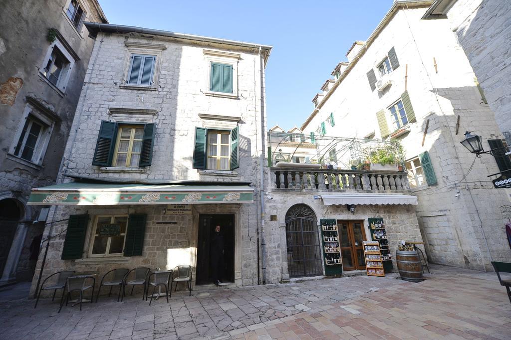 Palazzo Max And Alex Apartments Kotor Exteriör bild